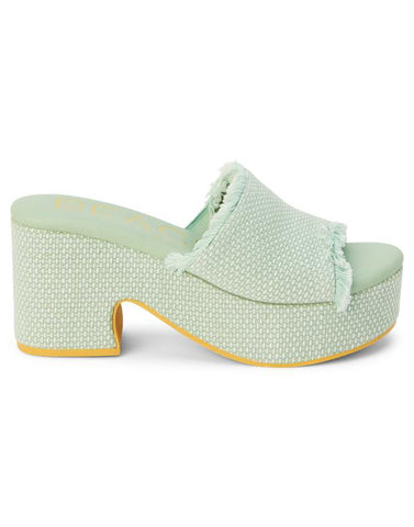 Stephanie Heel